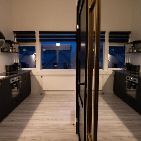 Broncks Apartment 1 - Modern 2-Bedroom In The Heart Of Tórshavn Buitenkant foto